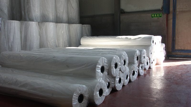 自粘卷材：揭秘其应用优势与选购要点